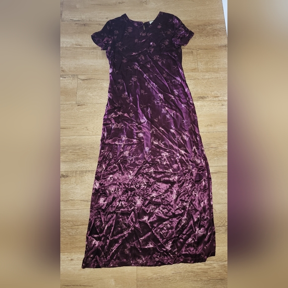 Gap Maxi Shift Dress Women's Size 4 Liquid Silk Satin Floral V-neck Asian Purple - Picture 1 of 7